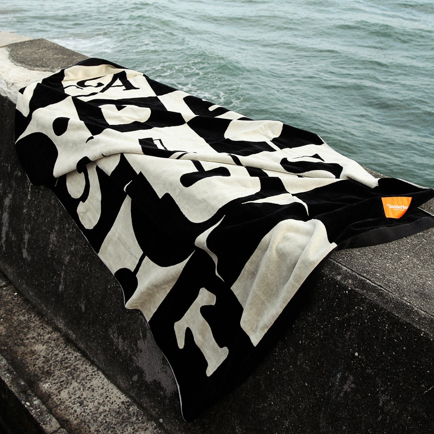 Collab Imabari Blanket